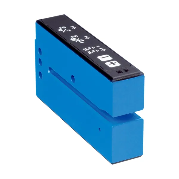 UFN3-70B413 Çatal Sensör